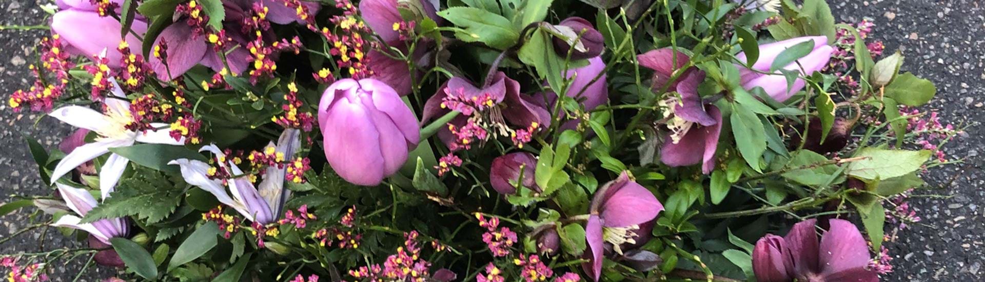 Båredekoration i årstidens smukke rosa/lyserøde nuancer.